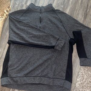 Round tree & York quarter zip